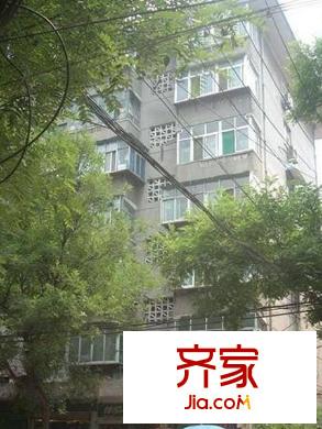 經(jīng)六路槐蔭段宿舍外景圖 