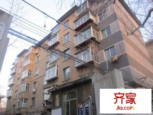 經(jīng)六路槐蔭段宿舍外景圖經(jīng)六路單位宿舍（槐蔭） 