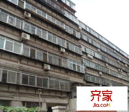 英雄山路南頭宿舍外景圖英雄山路南頭單位宿舍1