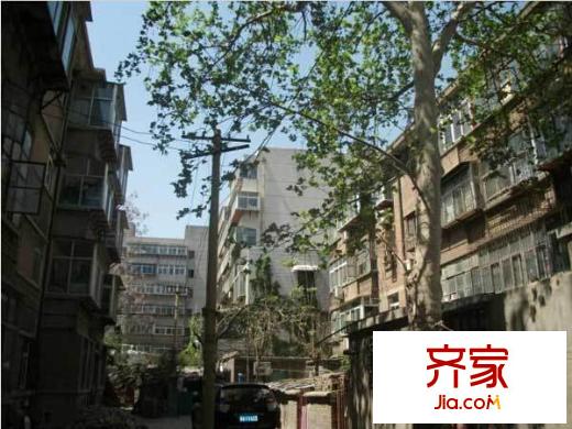 緯六路單位宿舍外景圖經(jīng)三路緯六路宿舍 