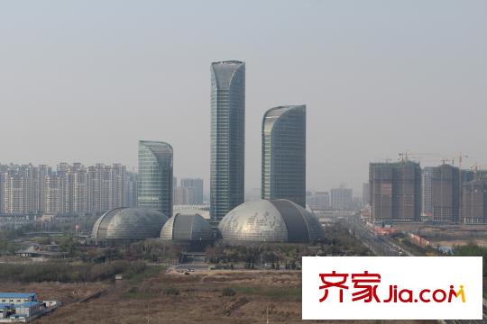 夢(mèng)世界潤(rùn)園北行約200米省會(huì)大劇院