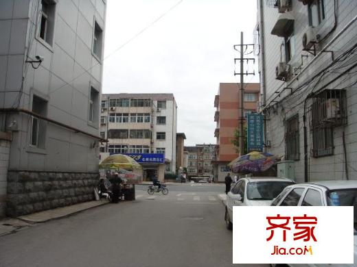 經(jīng)七路單位宿舍外景圖