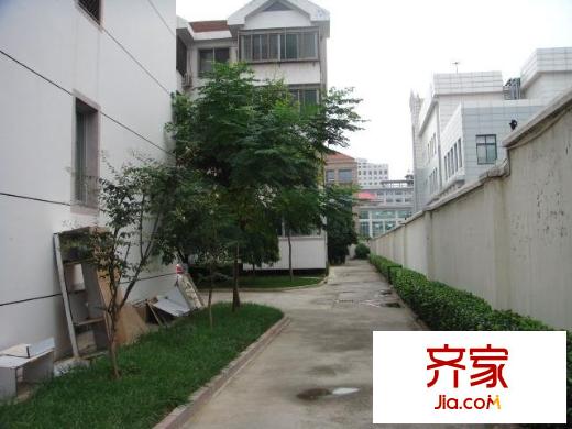 經(jīng)七路單位宿舍外景圖