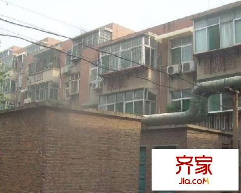 山大北路單位宿舍外景圖
