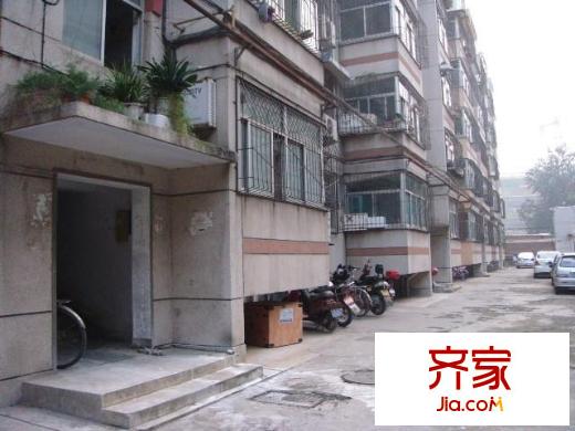 小梁莊宿舍外景圖