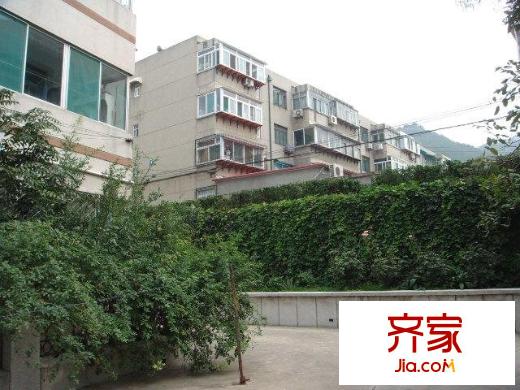 舜耕路單位宿舍外景圖