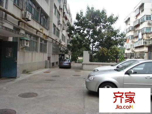 舜耕路單位宿舍外景圖