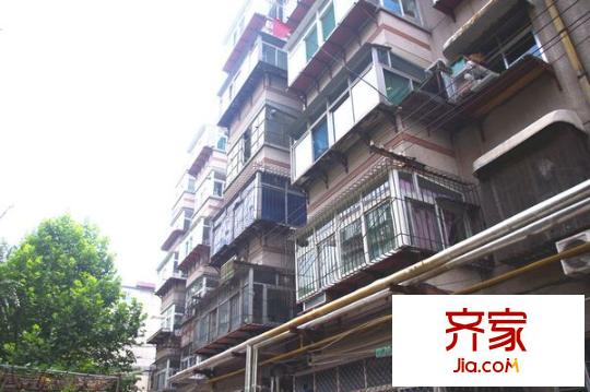 制錦市小區(qū)外景圖 