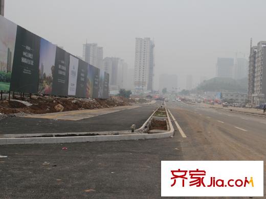 魯邦?奧林逸城沿街公路