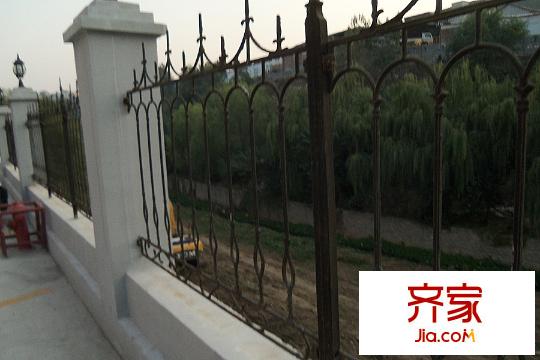 君悅峰景社區(qū)護(hù)欄（2015-12-3）