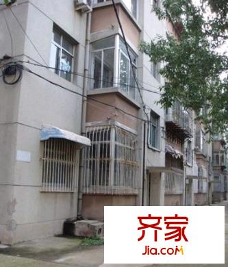 舜耕中學(xué)單位宿舍外景圖