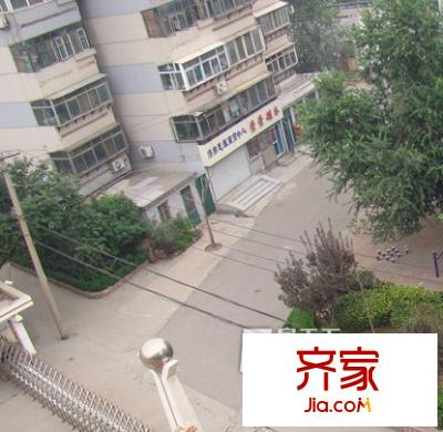 天橋區(qū)教委宿舍外景圖