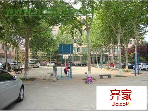 山大四宿舍外景圖 