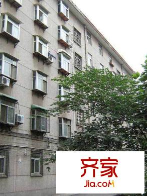 山大四宿舍外景圖 