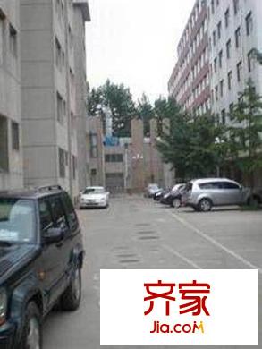 女子學(xué)院單位宿舍外景圖 