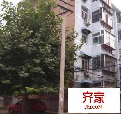 天橋區(qū)教育局宿舍外景圖