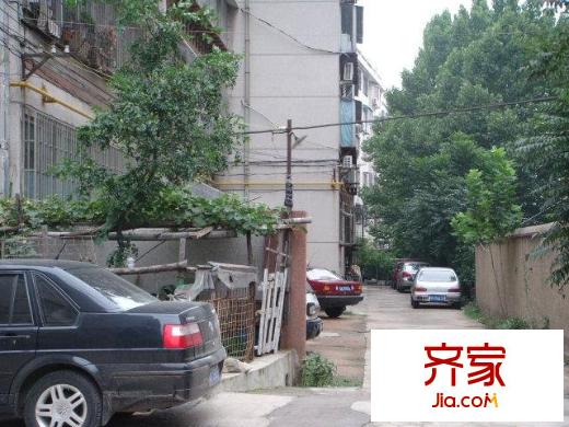六里山南路干休所宿舍外景圖英雄山路干休所宿舍