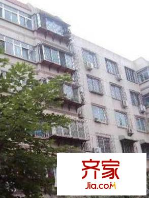 女子學(xué)院單位宿舍外景圖 