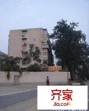 建設(shè)路52號院外景圖