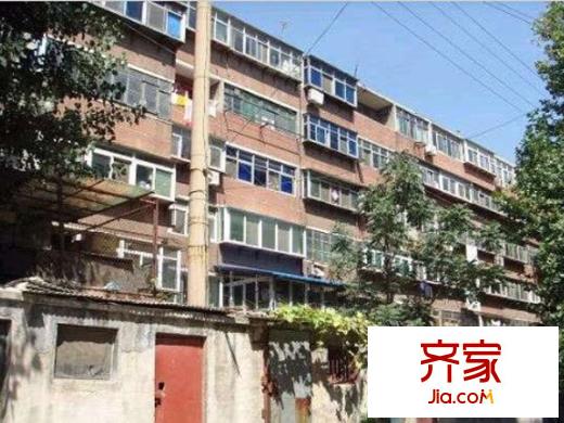 化工廠宿舍外景圖 