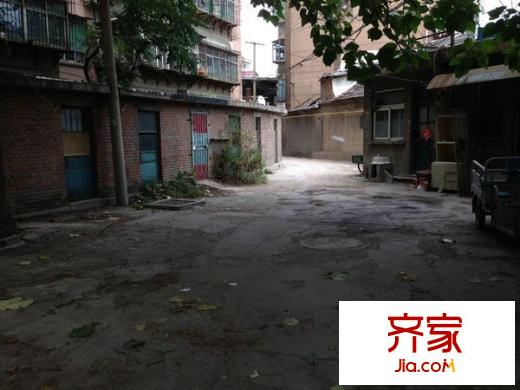 經(jīng)五緯七單位宿舍外景圖 