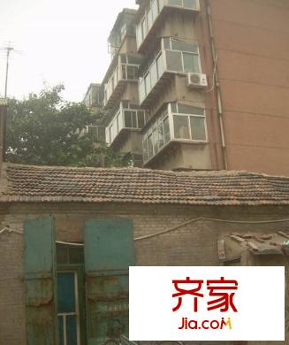 七一路小區(qū)外景圖 