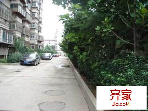 英雄山路140號(hào)院外景圖 