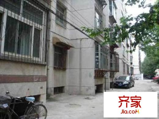 林業(yè)局單位宿舍外景圖 