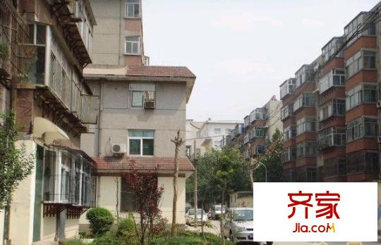 經(jīng)七路市中段宿舍