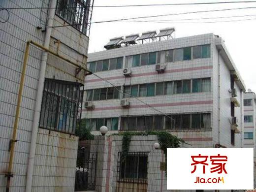 經(jīng)七路市中段宿舍外景圖 