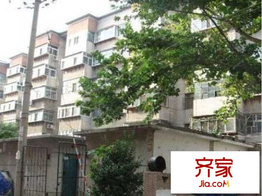 濟南大學宿舍外景圖 