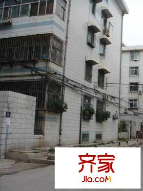 經(jīng)七路市中段宿舍外景圖 