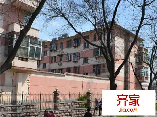 警官醫(yī)院宿舍外景圖 