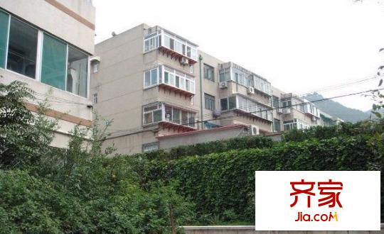 舜耕路財(cái)政學(xué)院宿舍外景圖