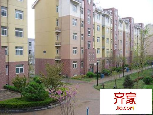 閆千戶鐵路宿舍外景圖 