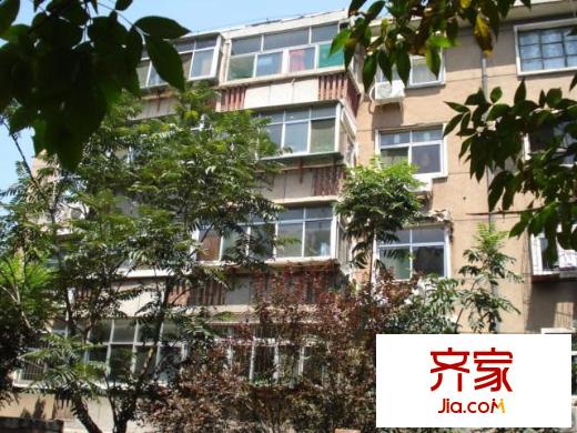 甸柳集團(tuán)宿舍外景圖