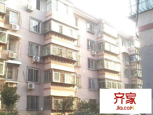 中醫(yī)藥大學(xué)宿舍外景圖