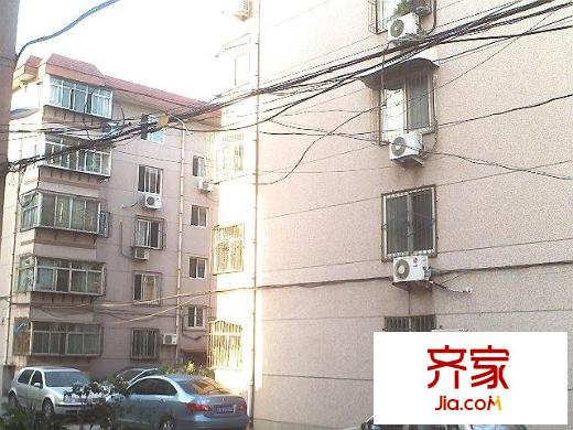 中醫(yī)藥大學(xué)宿舍外景圖  