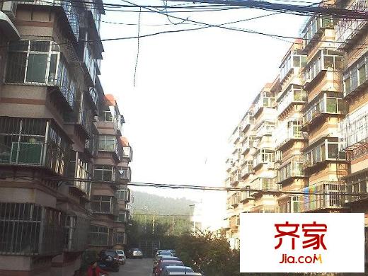 中醫(yī)藥大學(xué)宿舍外景圖  