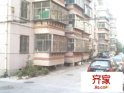 中醫(yī)藥大學(xué)宿舍外景圖  