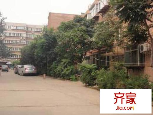 長途汽車站附近宿舍外景圖 
