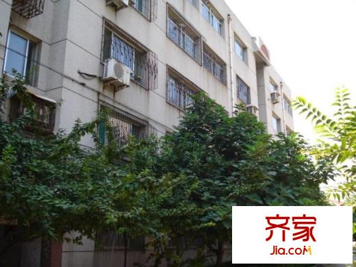 政法學(xué)院?jiǎn)挝凰奚嵬饩皥D