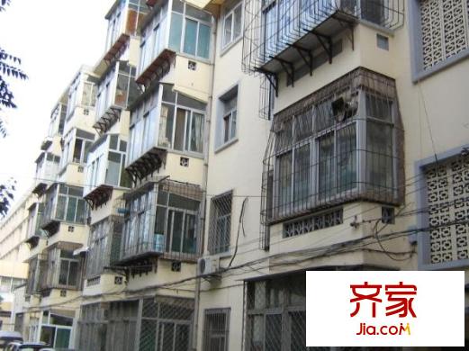 歷下區(qū)檢察院宿舍外景圖