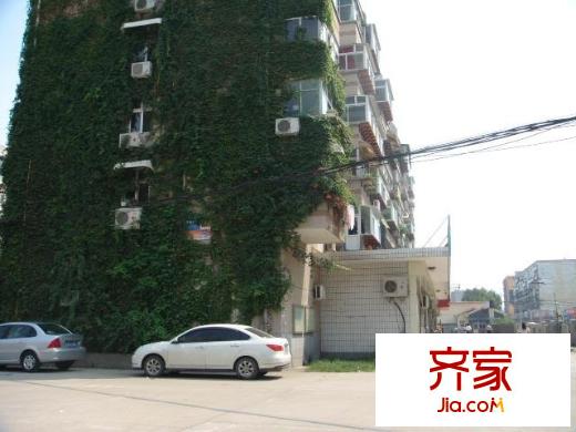 三角線鐵路宿舍外景圖