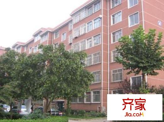 山東經(jīng)濟學院宿舍外景圖 