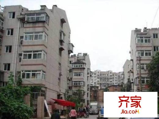 七里山文化局宿舍外景圖 