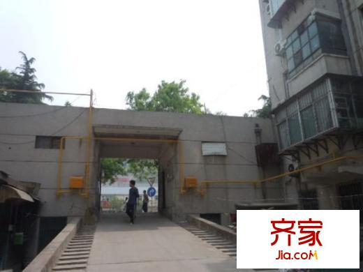 濟(jì)微路公路局宿舍外景圖 