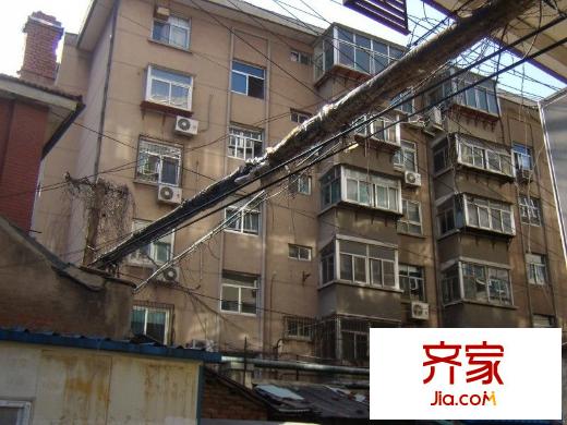 建國小經(jīng)三路學區(qū)房外景圖 