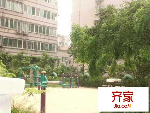 英雄山路質(zhì)監(jiān)局宿舍外景圖 