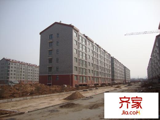 景嘉山莊外景圖工程進(jìn)度實(shí)景圖（2013-3-29）